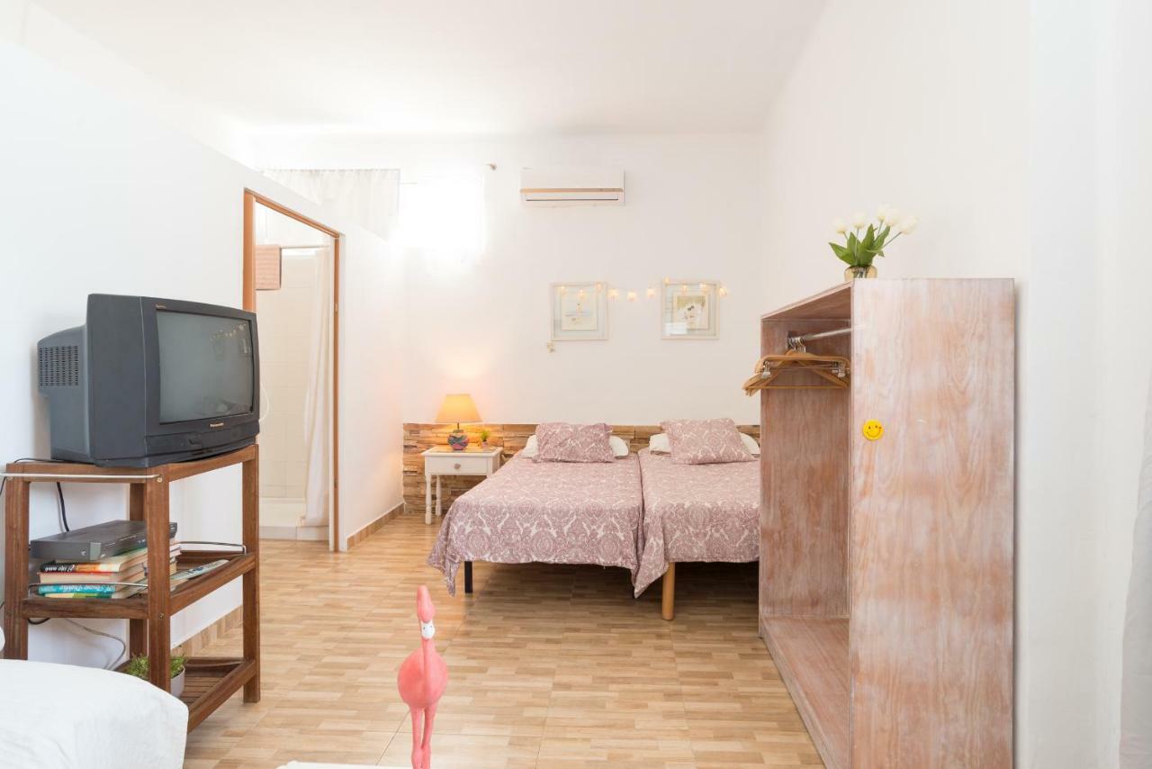 מאלגה Habitacion Doble En Villa מראה חיצוני תמונה
